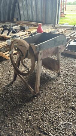ANTIQUE SUGAR BEET CLEANER