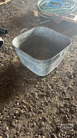 GALVANIZED WASH TUB