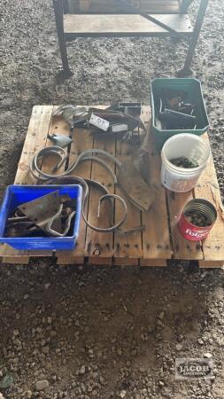 LOT OF CULTIVATOR PARTS