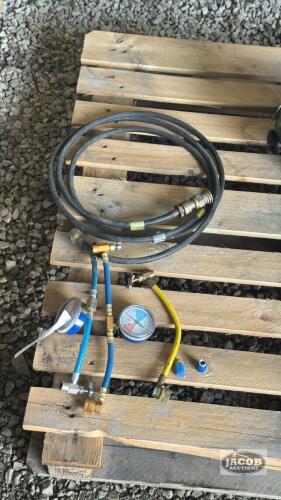 PROPANE LINE AND REFRIGERANT GUAGE