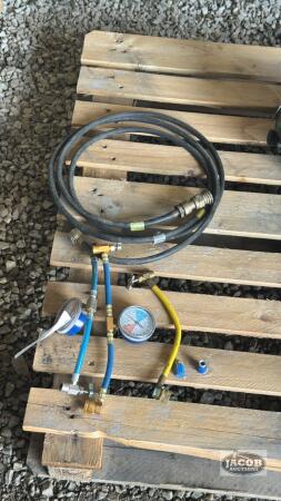 PROPANE LINE AND REFRIGERANT GUAGE