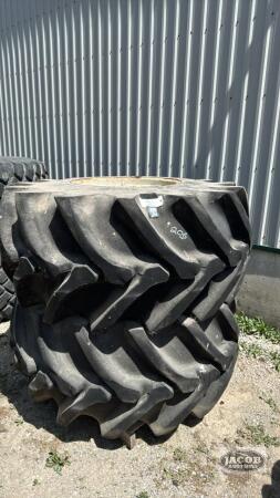 SET OF FIRESTONE 28L-26 TIRES ON 10 BOLT RIMS