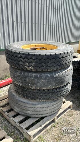 ASSORTED TIRE LOT