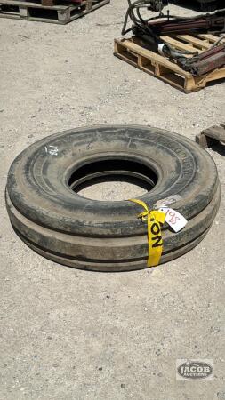 BF GOODRICH 11.00-16 TIRE
