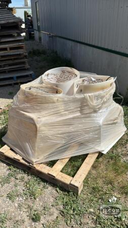 (3) 18IN POLY BARN FANS (SOME DAMAGED)