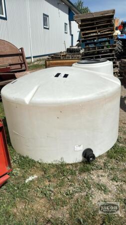 POLY 550GAL TANK