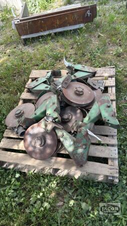 (6) JOHN DEERE FERTILIZER OPENERS