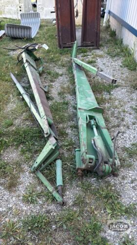 (2) JOHN DEERE 7200 PLANTER MARKERS