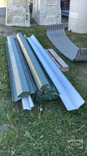 ASSORTMENT OF ALUMINUM RIDGE CAP AND TRIM