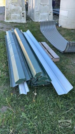 ASSORTMENT OF ALUMINUM RIDGE CAP AND TRIM