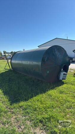 24FT TALL STEEL FEED BIN WITH VENTED LID
