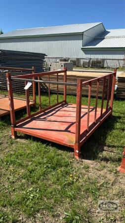 METAL STACKABLE CRATE