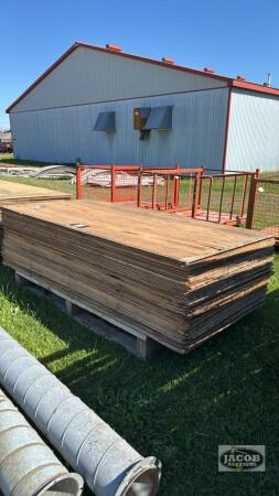 APPROX. 40 SHEETS OF USED T AND G SHEETING