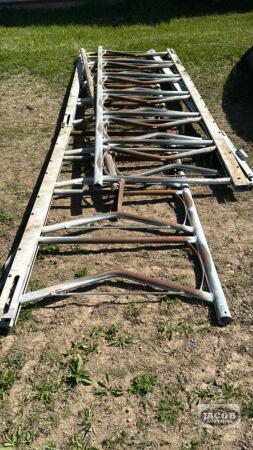 APPROX. 40FT OF STEEL HEAD GATE