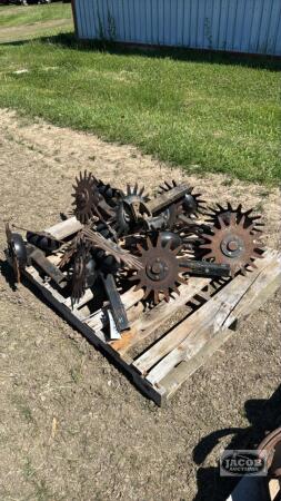APPROX. 16 WEEDER WHEELS WITH BRACKETS