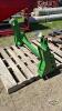 PIN ON HLA QUICK ATTACH ADAPTER FOR JD MOUNT