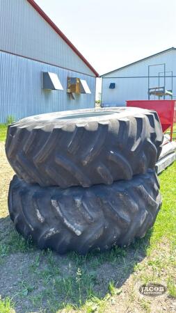 PAIR OF ARMSTRONG 24.5-32 TIRES ON 10 BOLT RIMS