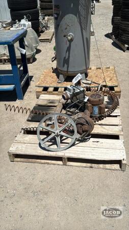 (2) CHORE TIME POWER UNITS