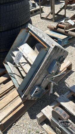 16IN 120V BARN FAN