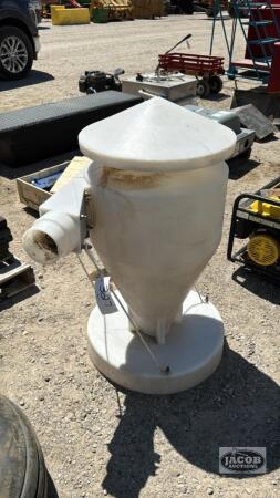 WHITE CYCLONE TOPPER FOR POLY GRAIN BIN