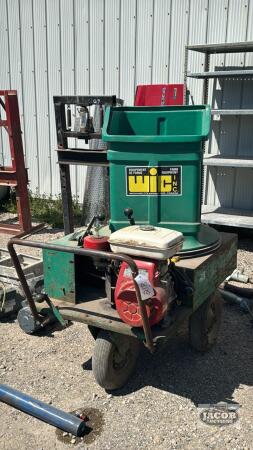 WIC BALE CHOPPER WITH 7HP HONDA G300 MOTOR