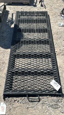 TRUCK RAMP MEASURES 6FT LONG X 24IN WIDE