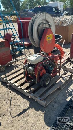GAS POWERED COMPRESSOR WITH PRUNING SHEARS