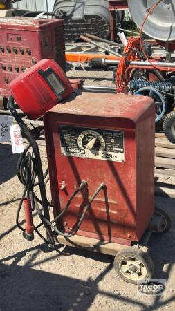 LINCOLN 225 WELDER WITH HELMET
