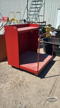 ROLLING AUCTIONEERS STAND