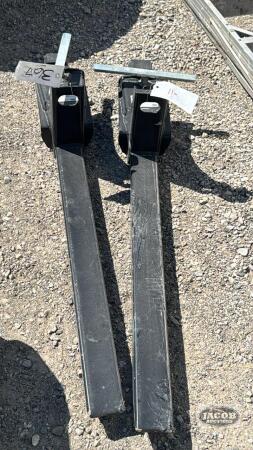 PR. OF HLA BOLT ON 32IN LIGHT DUTY FORK EXTENSIONS