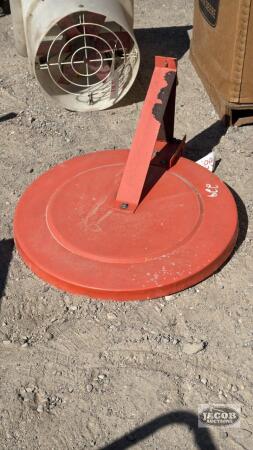 SPRING LOADED GRAINERY BIN LID