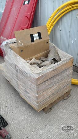 SKID OF MASONAL VENEER STONE, NEW IN BOXES