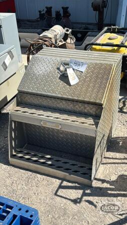 ALUMINUM SIDE STEP/BOOT BOX