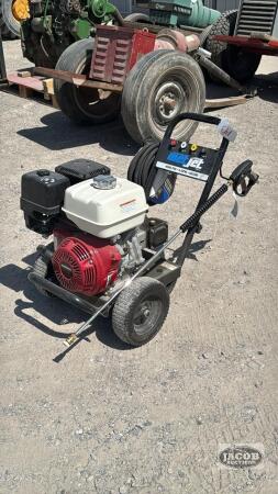 WET JET 4000PSI PRESSURE WASHER
