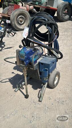 GRACO FINISHPRO 2 395 PNEUMATIC PAINT SPRAYER