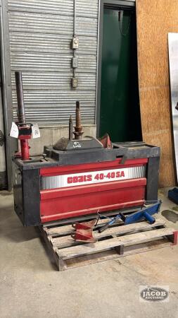 COATS 40-40SA TIRE CHANGER