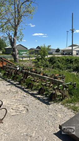 JOHN DEERE RM 6 ROW 3PTH SCUFFLER