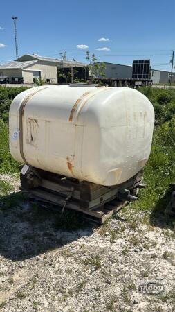 650 IMP GALLON POLY TANK