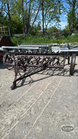 9FT TRAIL CULTIVATOR ON STEEL WHEELS