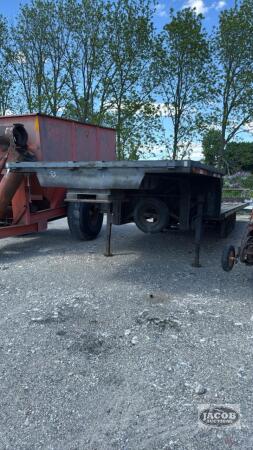 24FT TRIAXLE 5TH WHEEL FLATDECK TRAILER