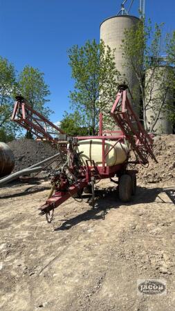 HARDI TR 500 GALLON TANDEM SPRAYER