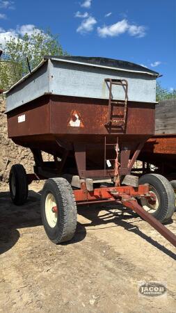 TURNCO 375BU GRAVITY WAGON