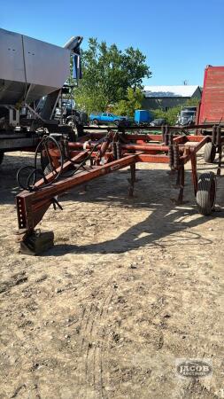BUSH HOG 28D 10-SHANK CHISEL PLOW
