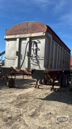 TRAILMOBILE 23FT TANDEM DUMP TRAILER