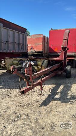 NEW HOLLAND 892 FORAGE HARVESTER