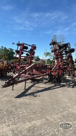 SALFORD 550 28FT CULTIVATOR WITH ROLLING HARROWS