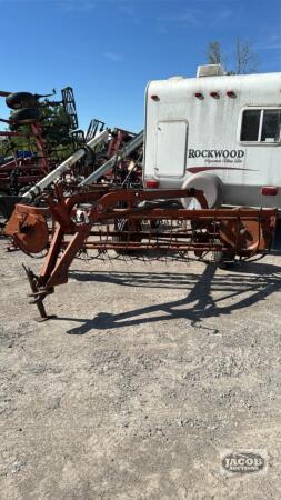 ALLIS CHALMERS 4-BAR SIDE DELIVERY RAKE