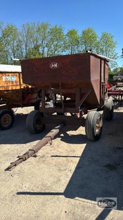 J&M APPROX 225BU GRAVITY WAGON