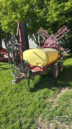 HARDI TR 500 GALLON TANDEM SPRAYER