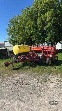 SUNFLOWER 9412 15FT 24 RUN NO-TILL SEED DRILL